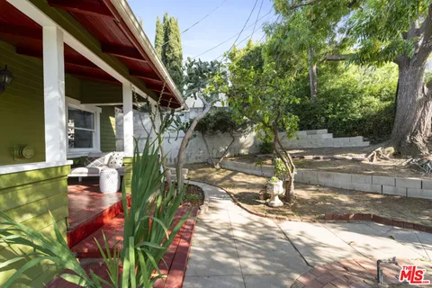$985,000 | 1441 Avon Terrace, Los Angeles, CA 90026