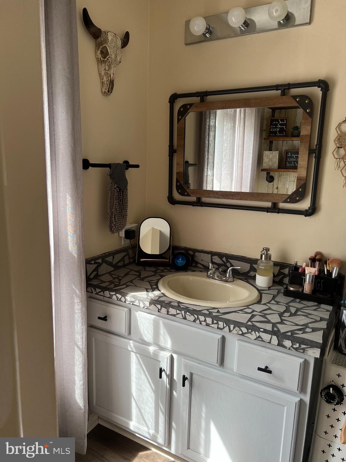 116 Oak Ridge Lane Dallastown, PA 17313 - Photo 23 of 41 Gallery Image 23