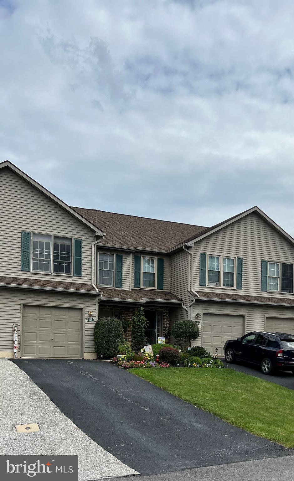 116 Oak Ridge Lane Dallastown, PA 17313 - Photo 3 of 41 Gallery Image 3