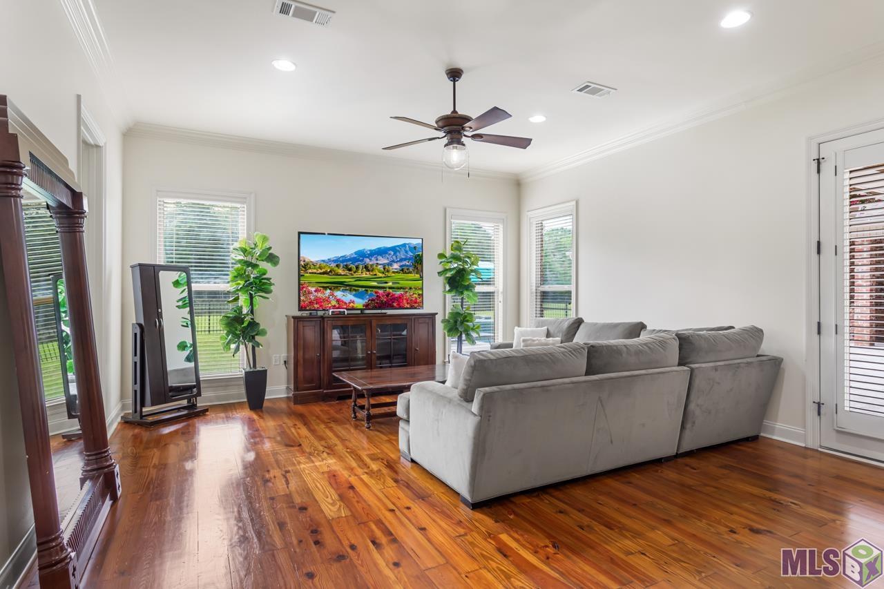 34925 Perkins Road Denham Springs, LA 70706 - Photo 22 of 60