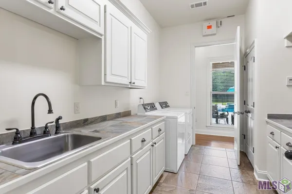 $1,100,000 | 34925 Perkins Road, Denham Springs, LA 70706