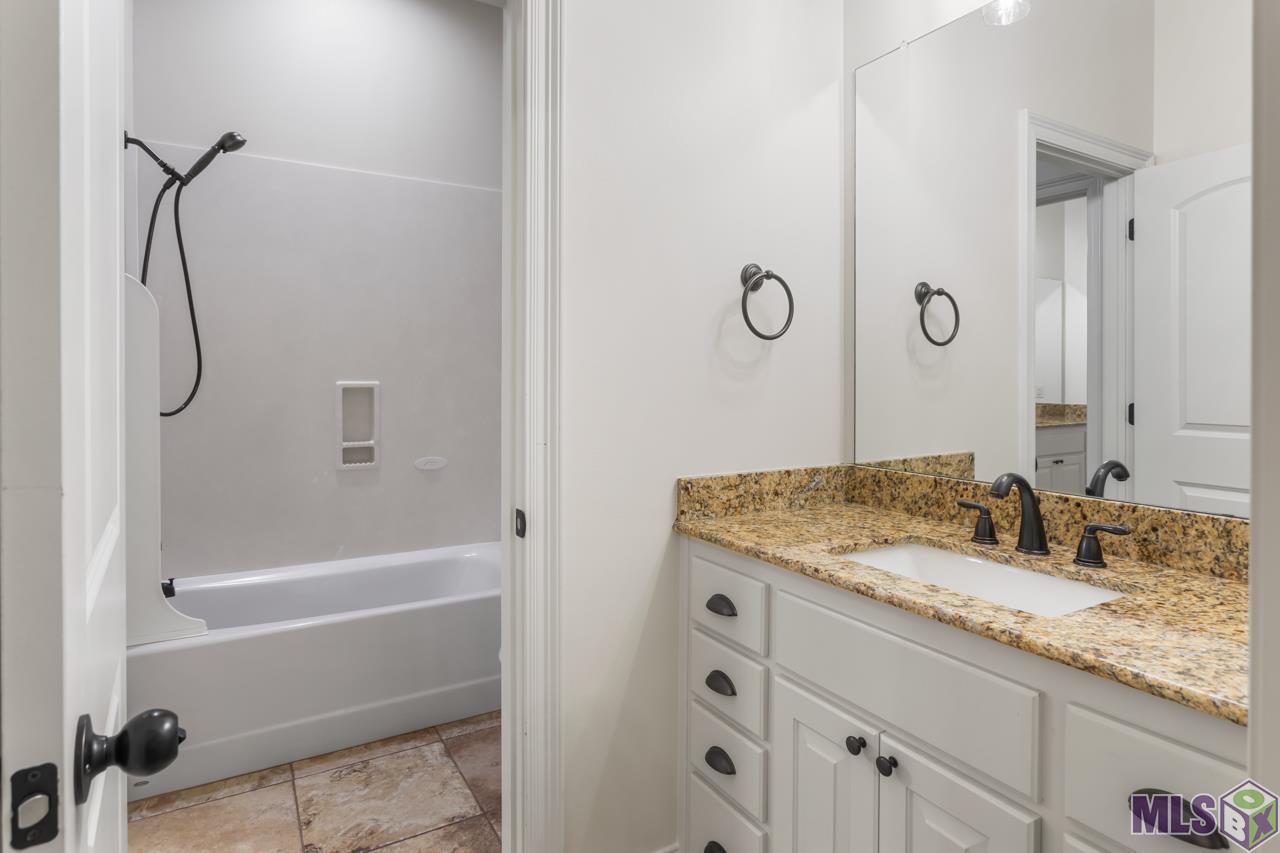 34925 Perkins Road Denham Springs, LA 70706 - Photo 33 of 60