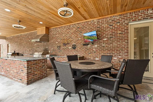 $1,100,000 | 34925 Perkins Road, Denham Springs, LA 70706