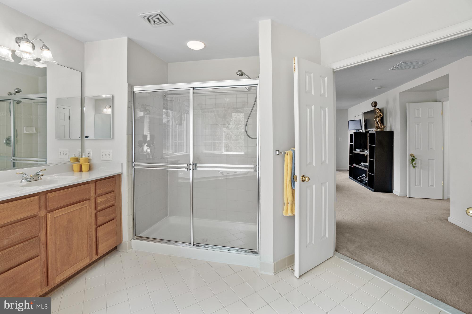 9830 Farm Pond Road Laurel, MD 20708 - Photo 13 of 56