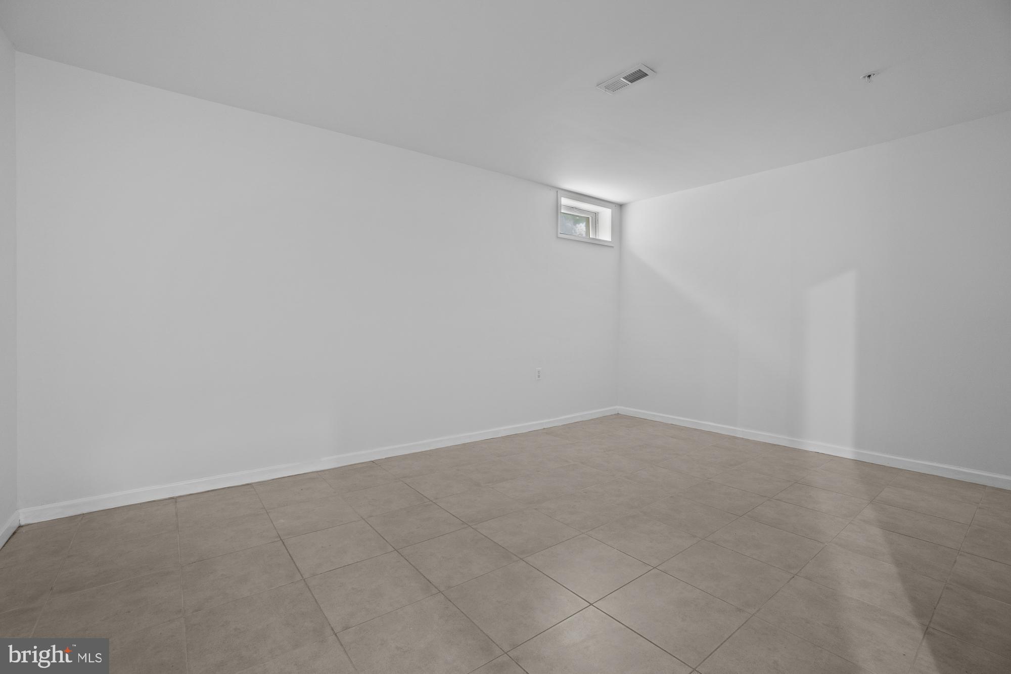 9830 Farm Pond Road Laurel, MD 20708 - Photo 15 of 56