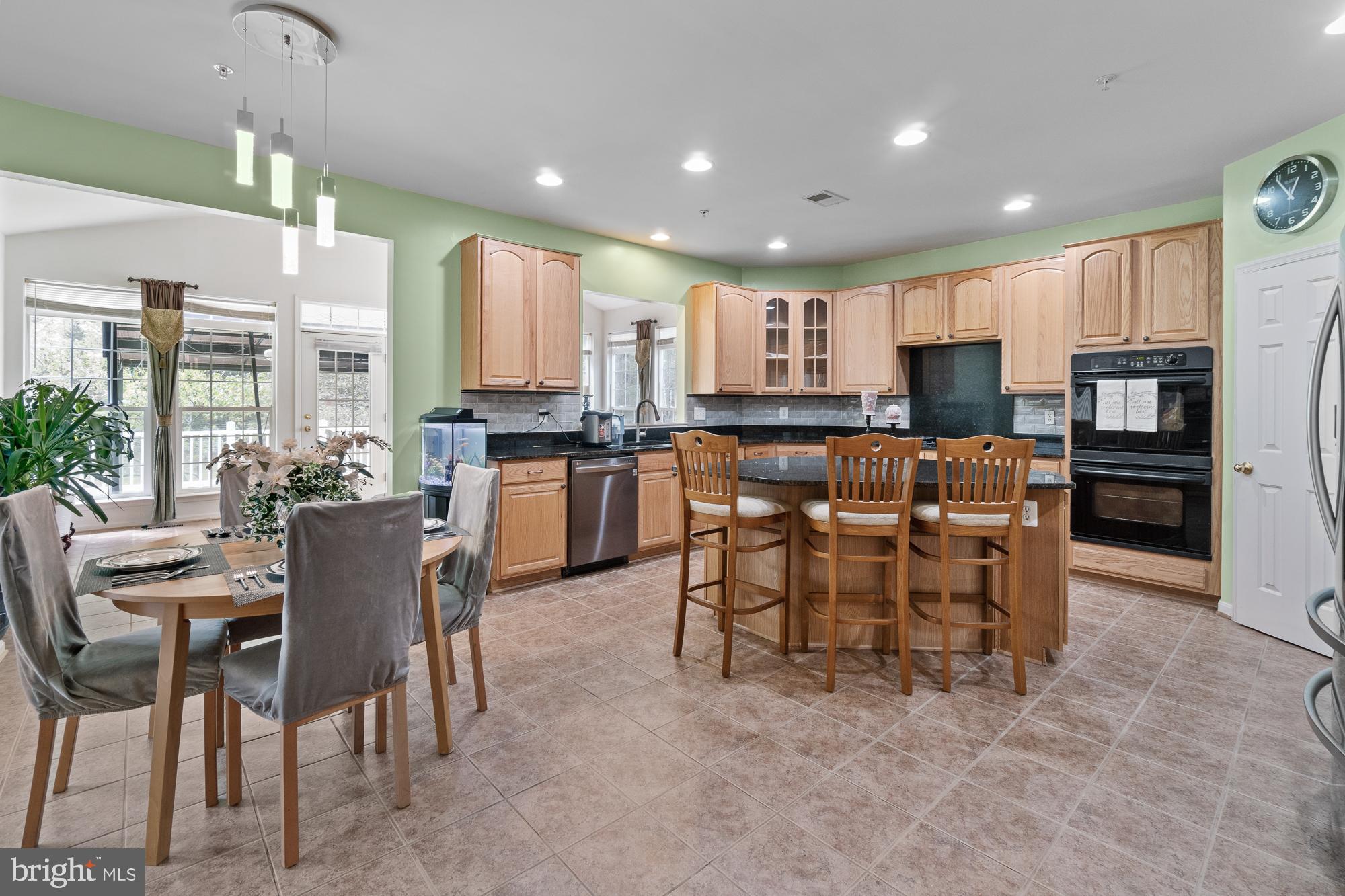 9830 Farm Pond Road Laurel, MD 20708 - Photo 23 of 56
