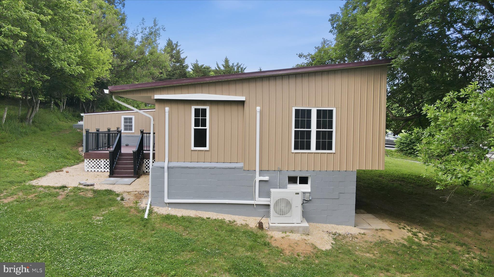 6340 Coffman Farms Road Keedysville, MD 21756 - Photo 16 of 48 Side View
