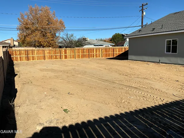 $429,950 | 10401 Loop Boulevard North, California City, CA 93505