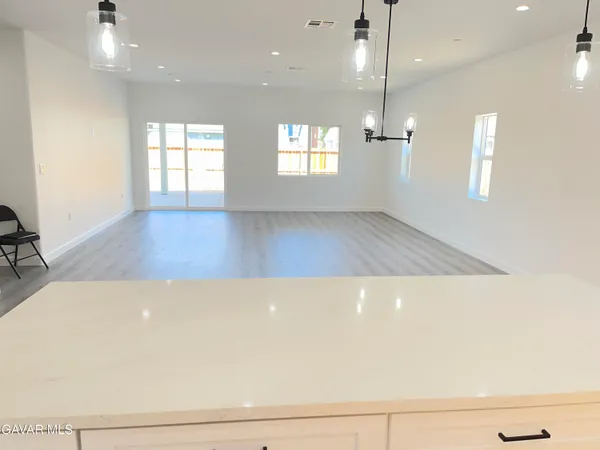 $399,950 | 10401 Loop Boulevard North, California City, CA 93505