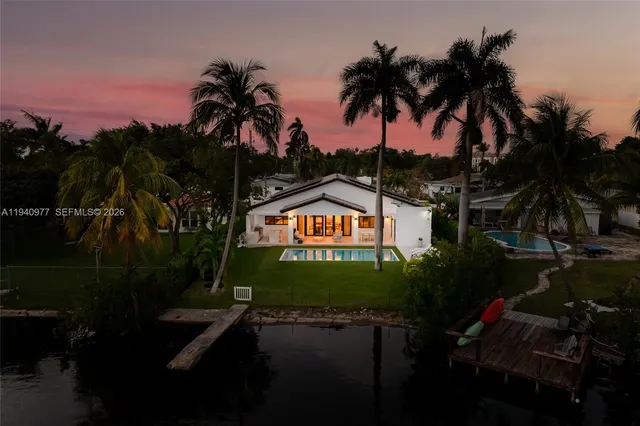 $30,000 | 2560 Northeast 199th Street, Miami, FL 33180