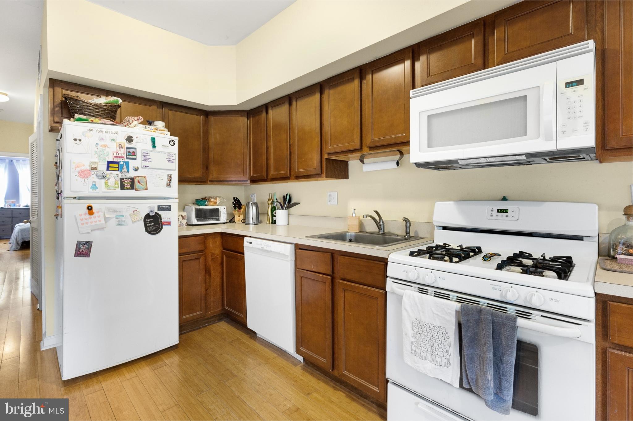 1215 South 18th Street, Unit 2 Philadelphia, PA 19146 - Photo 3 of 15