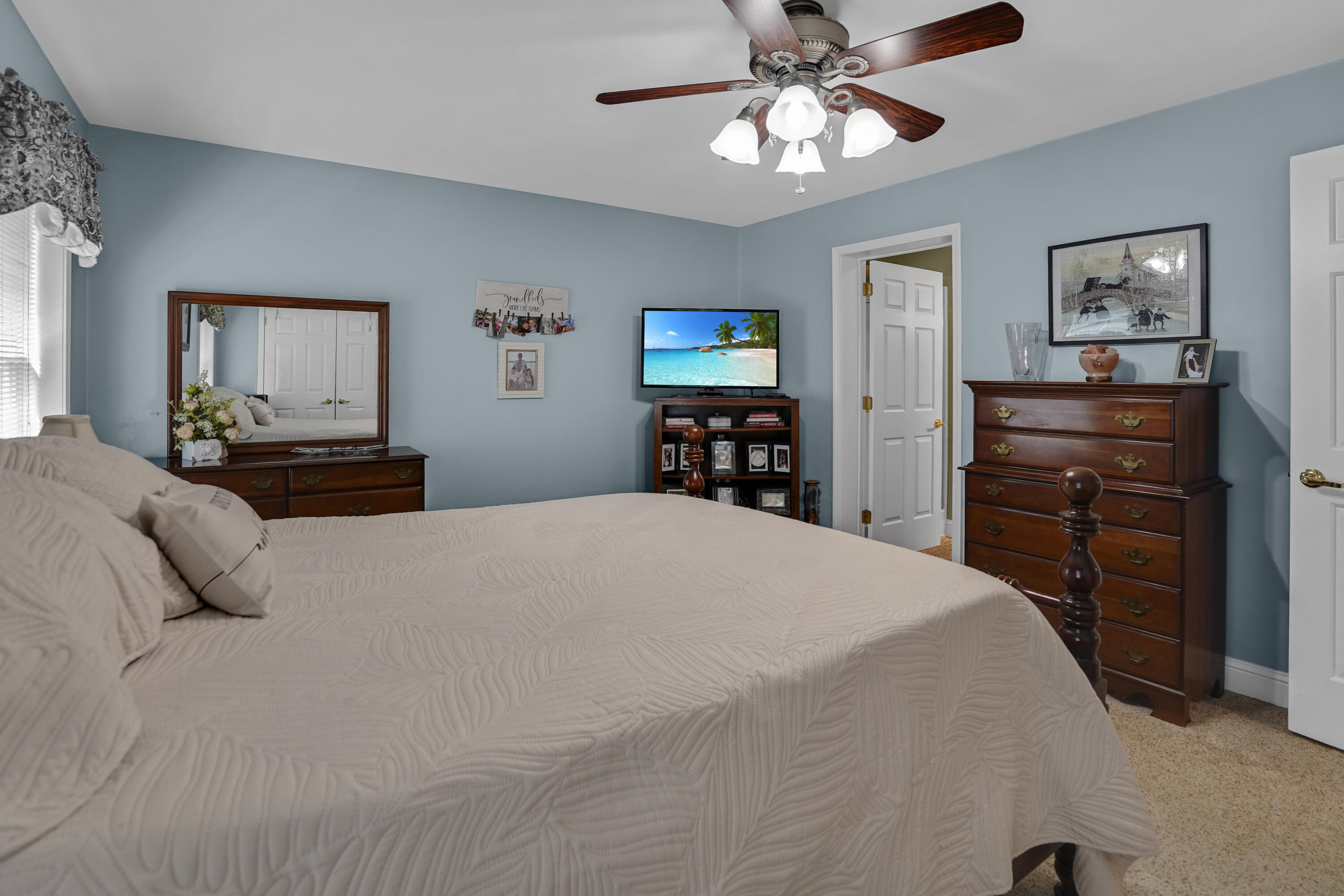 401 Whisperway Road Moneta, VA 24121 - Photo 21 of 60 Primary Bedroom