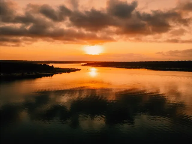 $599,999 | 20105 West Lake Parkway, Georgetown, TX 78628