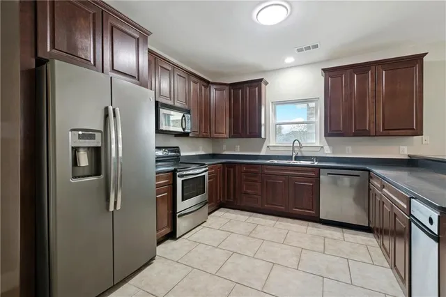 $420,000 | 18172 River Road, Montz, LA 70068