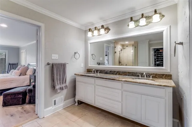 $1,325,000 | 7040 Oakbluff Drive, Dallas, TX 75254