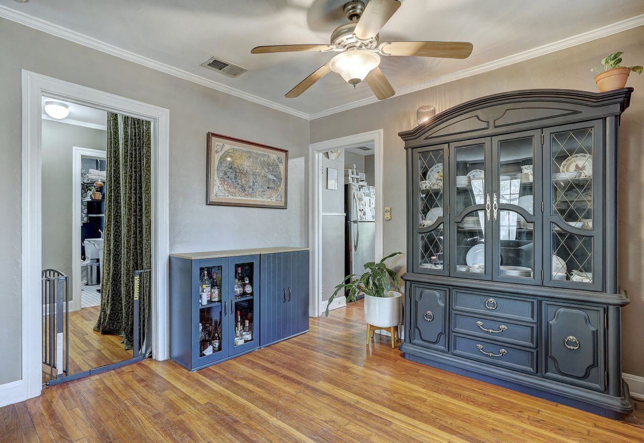 809 East 44th Street Austin, TX 78751 - Photo 16 of 37