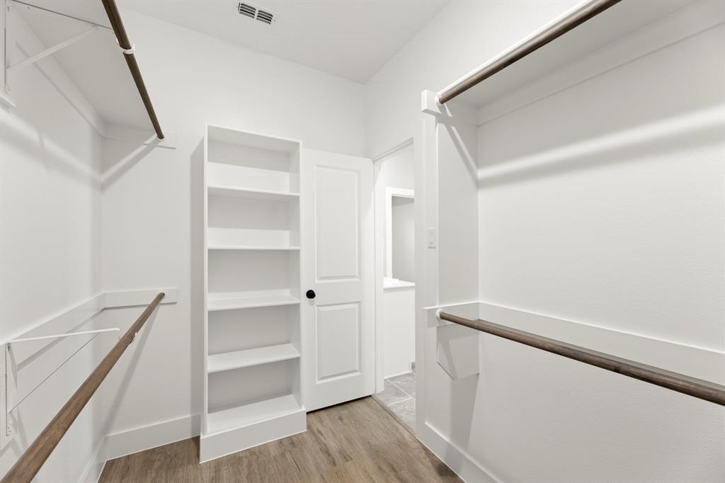 2364 Bell Way Forney, TX 75126 - Photo 22 of 27 22. 2364 Bell - Closet