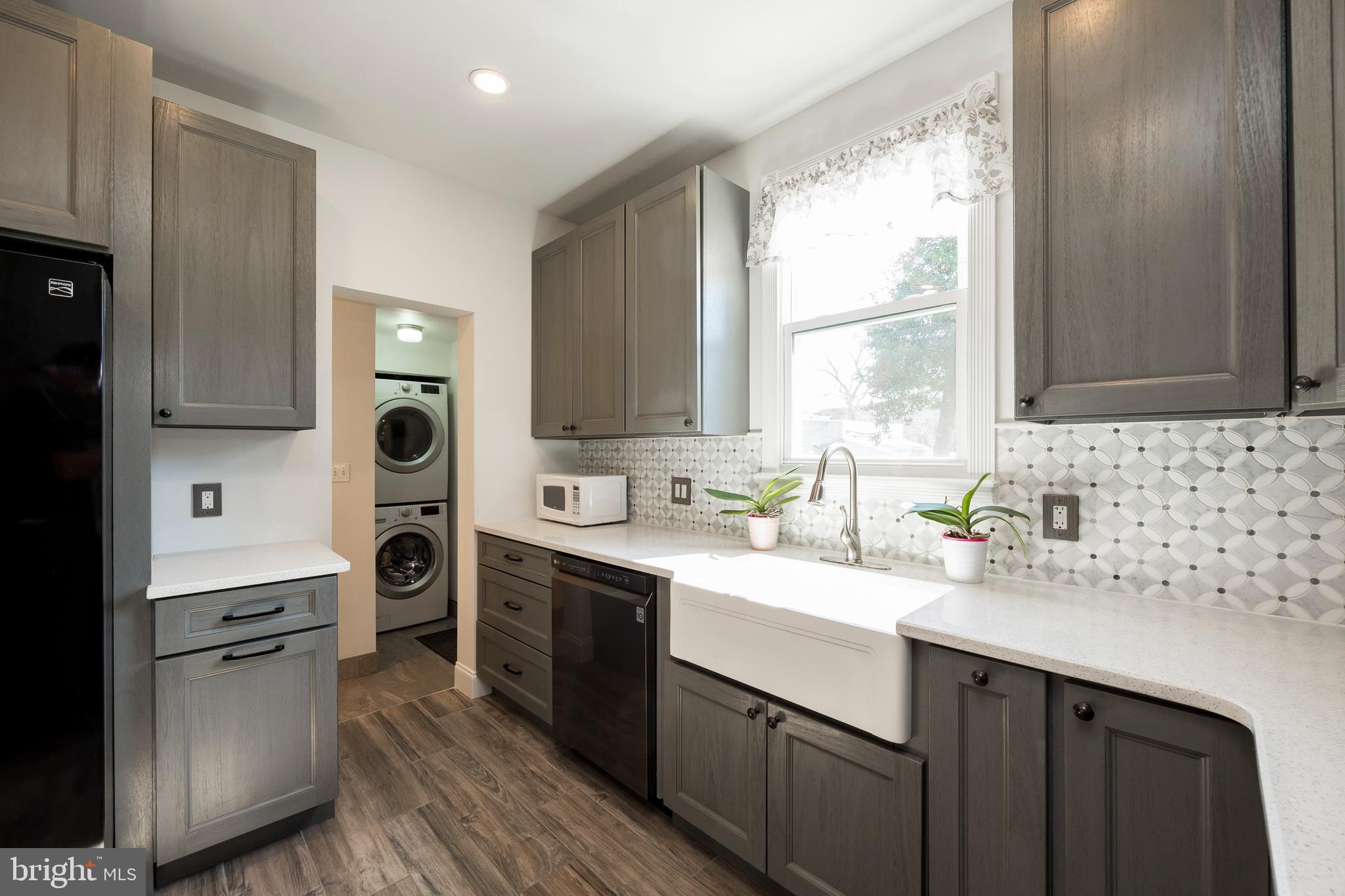463 Delmar Street Philadelphia, PA 19128 - Photo 16 of 46 Renovated Kitchen