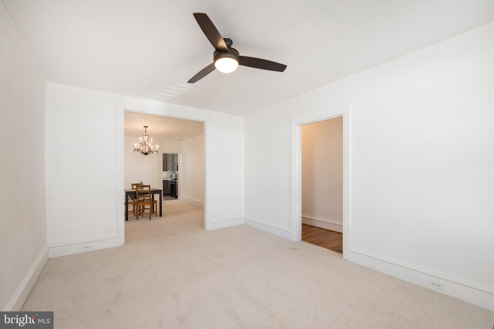 463 Delmar Street Philadelphia, PA 19128 - Photo 9 of 46 Living Room