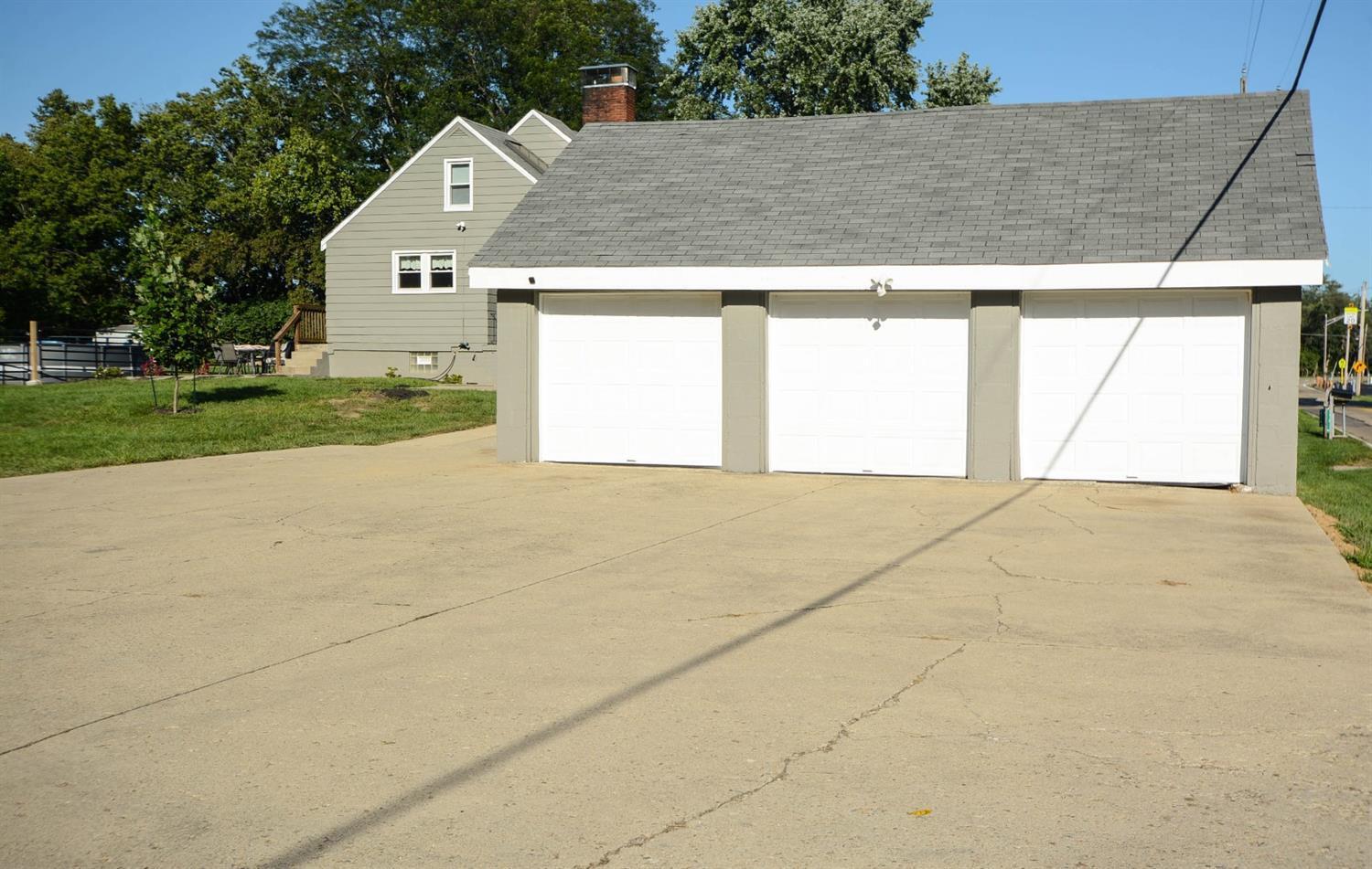 5516 Dry Ridge Road Cincinnati, OH 45252 - Photo 2 of 31 Gallery Image 2