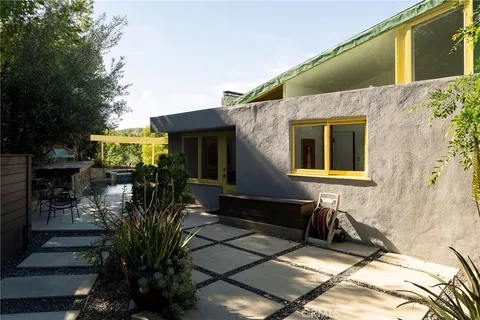$4,500,000 | 19950 Collier Street, Woodland Hills, CA 91364