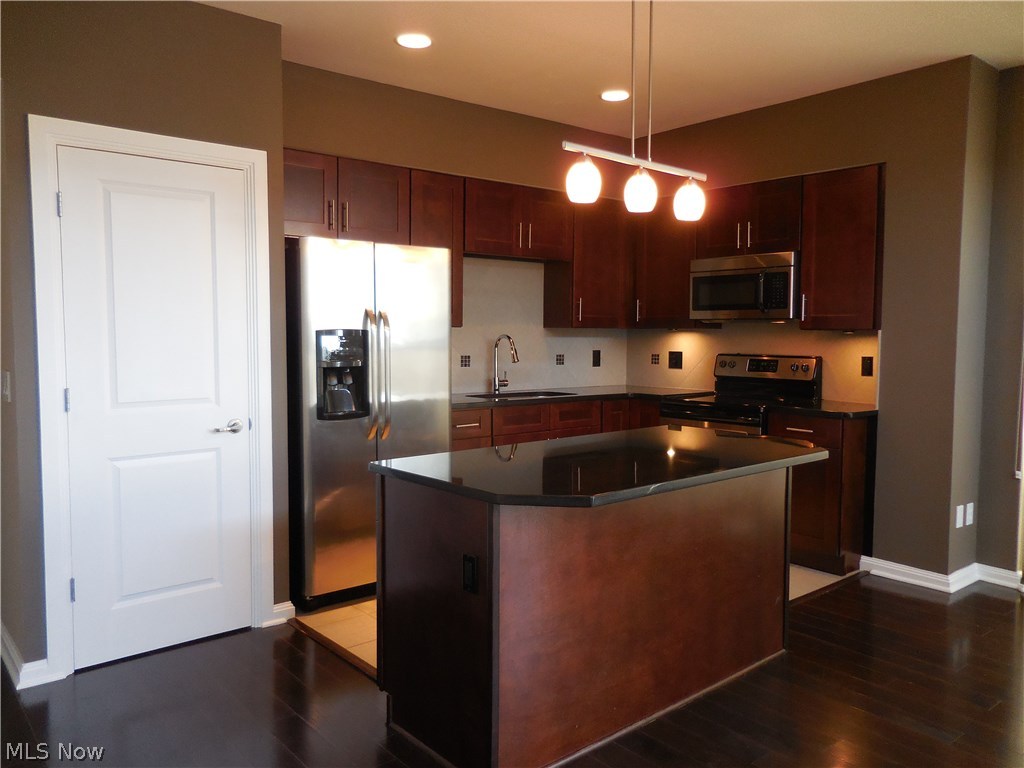 1237 Washington Avenue, Unit 1212 Cleveland, OH 44113 - Photo 10 of 28