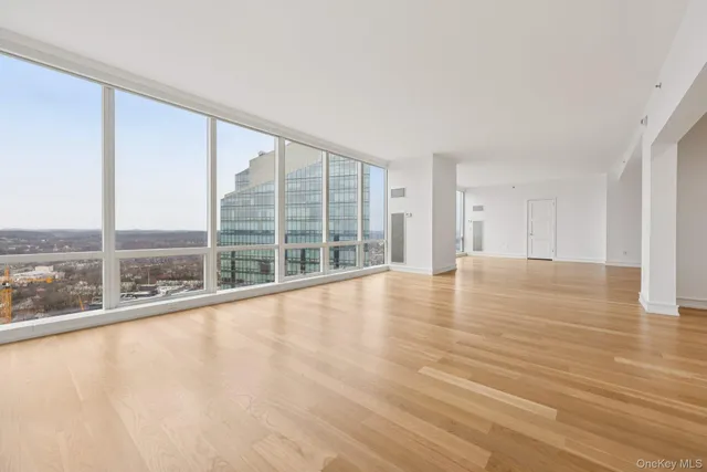 $3,095,000 | 1 Renaissance Square, Unit PH40C, White Plains, NY 10601