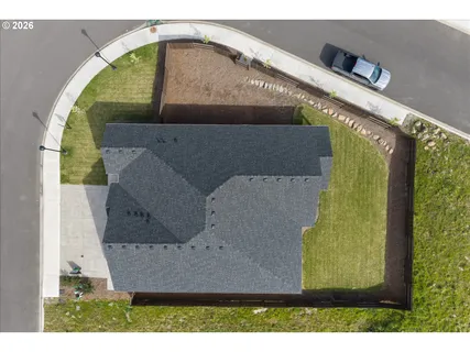$694,900 | 135 Southeast Airedale Avenue, La Center, WA 98629