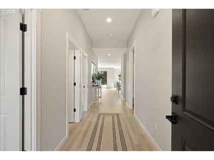 $694,900 | 135 Southeast Airedale Avenue, La Center, WA 98629