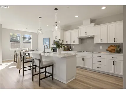 $694,900 | 135 Southeast Airedale Avenue, La Center, WA 98629