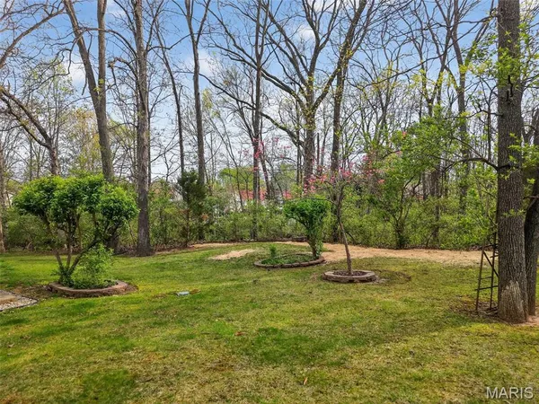 $450,000 | 1421 Schoal Creek Drive, St. Peters, MO 63376