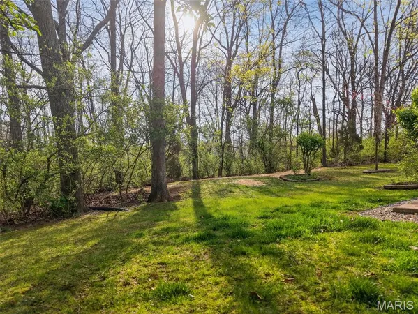 $450,000 | 1421 Schoal Creek Drive, St. Peters, MO 63376
