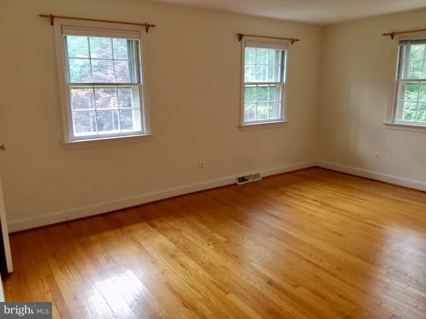 $7,520 | 128 Avon Road, Haverford, PA 19041