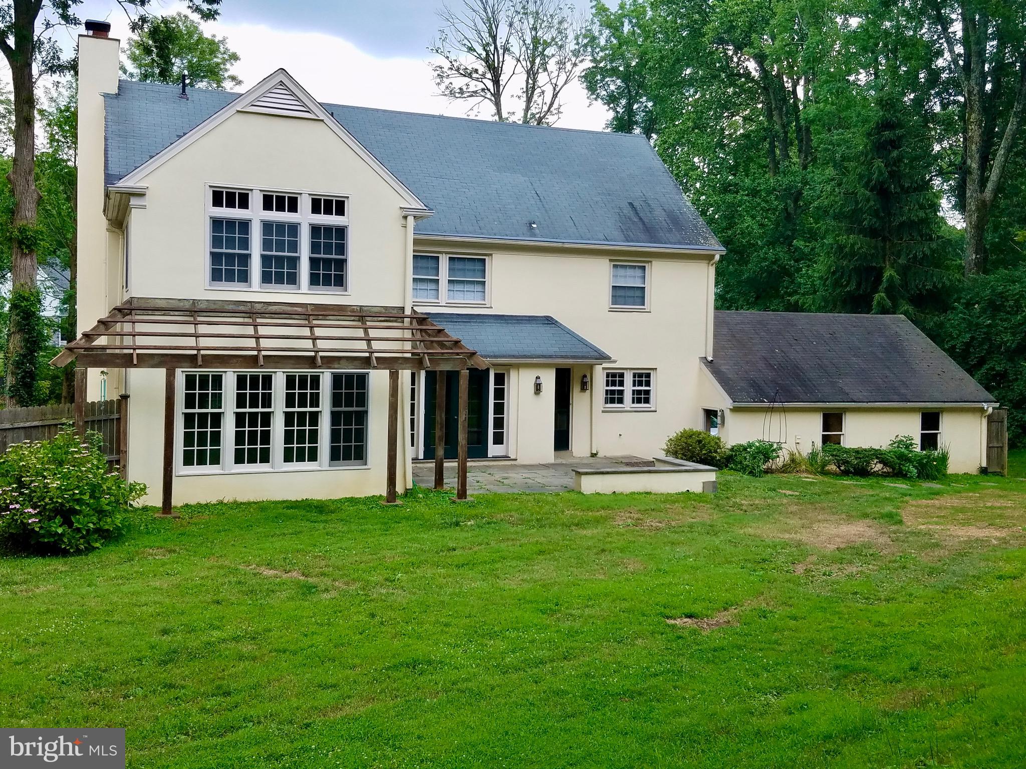 128 Avon Road Haverford, PA 19041 - Photo 5 of 23