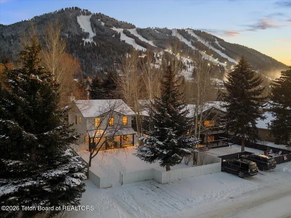 $4,995,000 | 680 East Hansen Avenue, Jackson, WY 83001