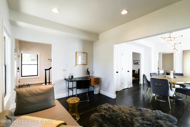 $4,995,000 | 680 East Hansen Avenue, Jackson, WY 83001