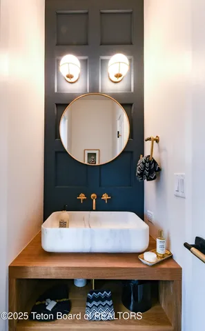 $4,995,000 | 680 East Hansen Avenue, Jackson, WY 83001