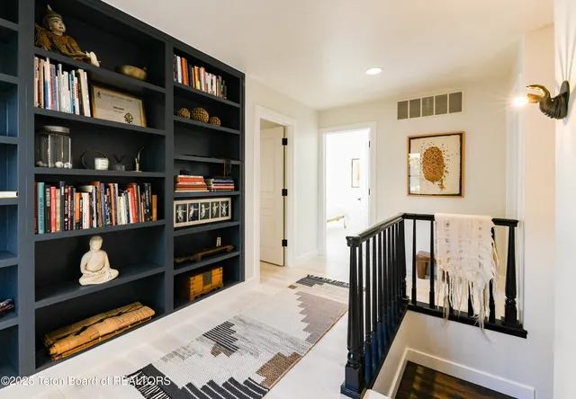 $4,995,000 | 680 East Hansen Avenue, Jackson, WY 83001