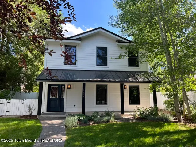 $4,995,000 | 680 East Hansen Avenue, Jackson, WY 83001