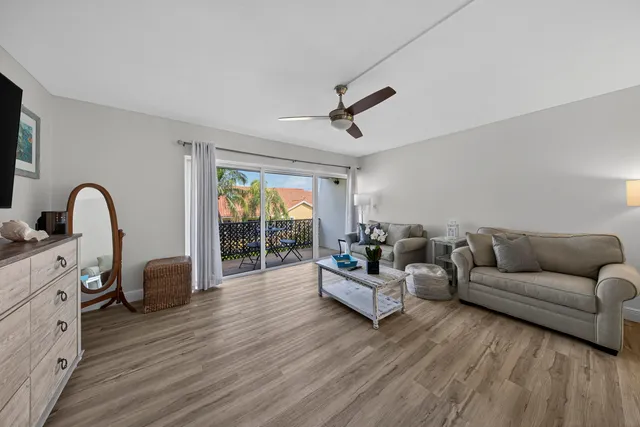 $569,000 | 5555 North Ocean Boulevard, Unit 62, Lauderdale-by-the-Sea, FL 33308