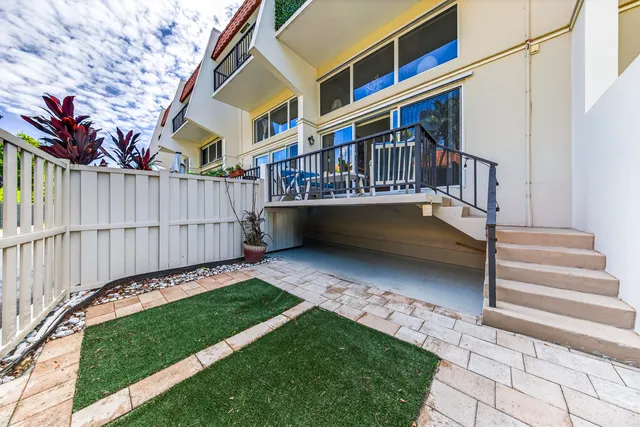 $569,000 | 5555 North Ocean Boulevard, Unit 62, Lauderdale-by-the-Sea, FL 33308