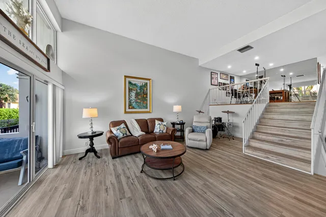 $569,000 | 5555 North Ocean Boulevard, Unit 62, Lauderdale-by-the-Sea, FL 33308