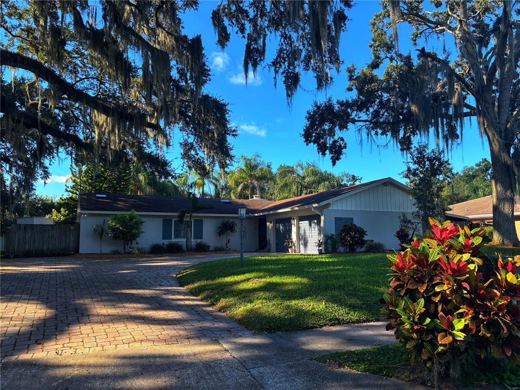 428 Harbour Island Road Orlando, FL 32809 - Photo 2 of 45