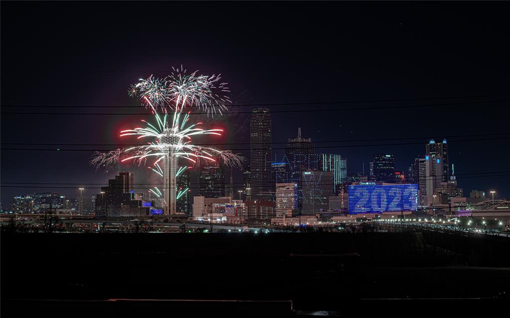 432 Trinity River Circle Dallas, TX 75203 - Photo 38 of 40 The very best seat in the house for New Year's Eve fireworks at Reunion Tower.