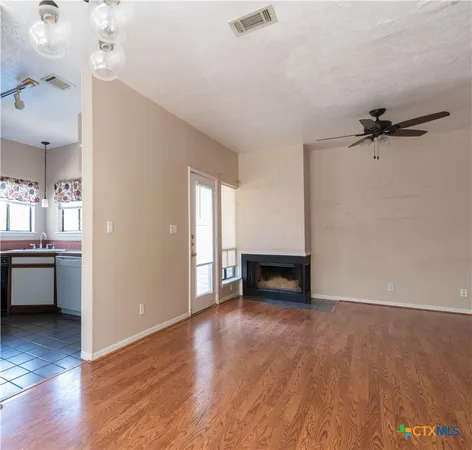 $1,500 | 310 Pat Garrison Street, Unit 8, San Marcos, TX 78666