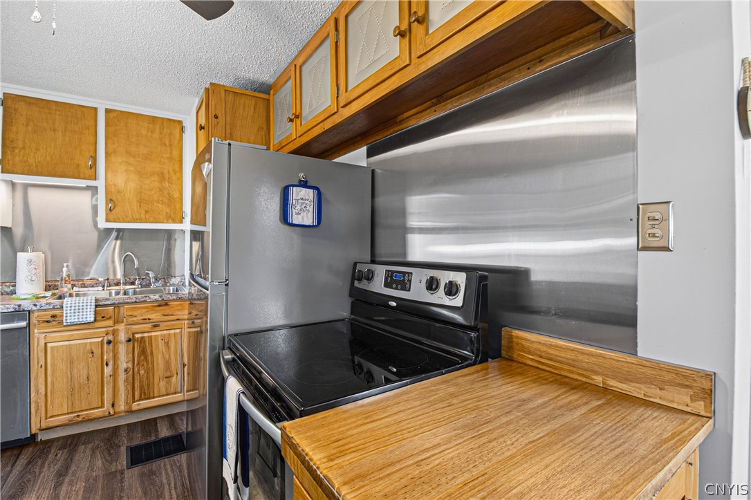 903 Cayuga Street Rome, NY 13440 - Photo 7 of 33