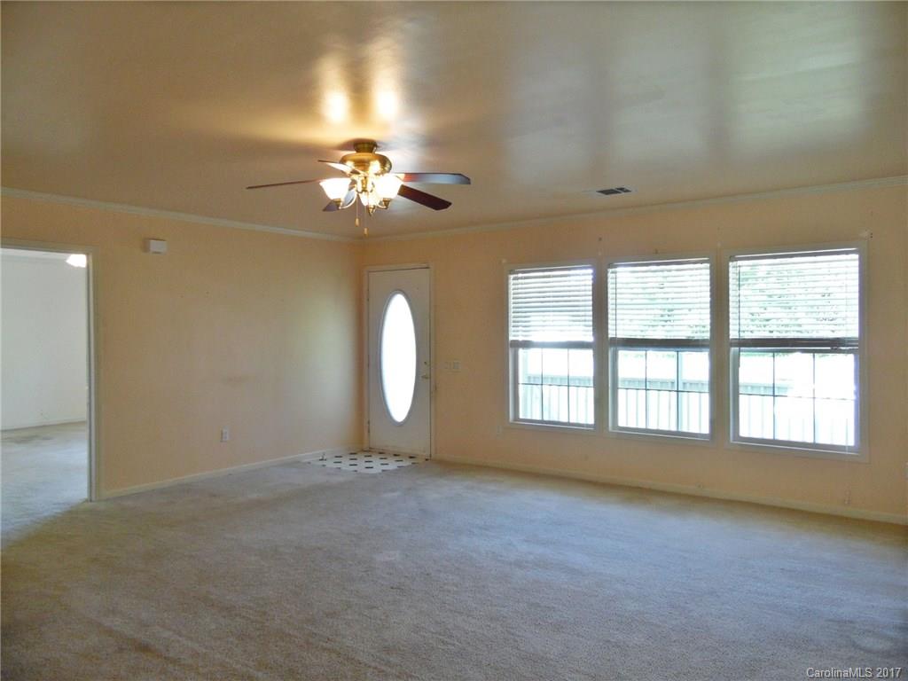 5649 Liberty Hill Road Catawba, SC 29704 - Photo 6 of 20 Gallery Image 6