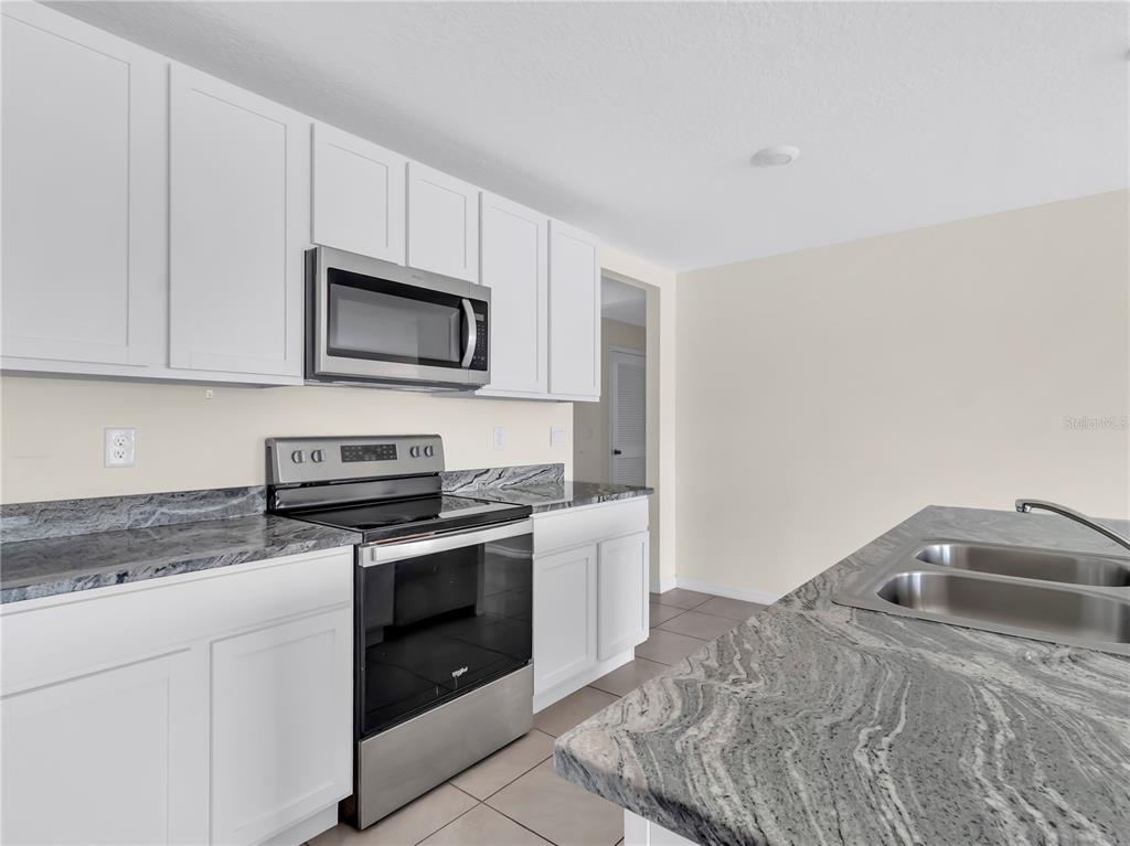 16616 Windmill Forge Pass Wimauma, FL 33598 - Photo 17 of 42