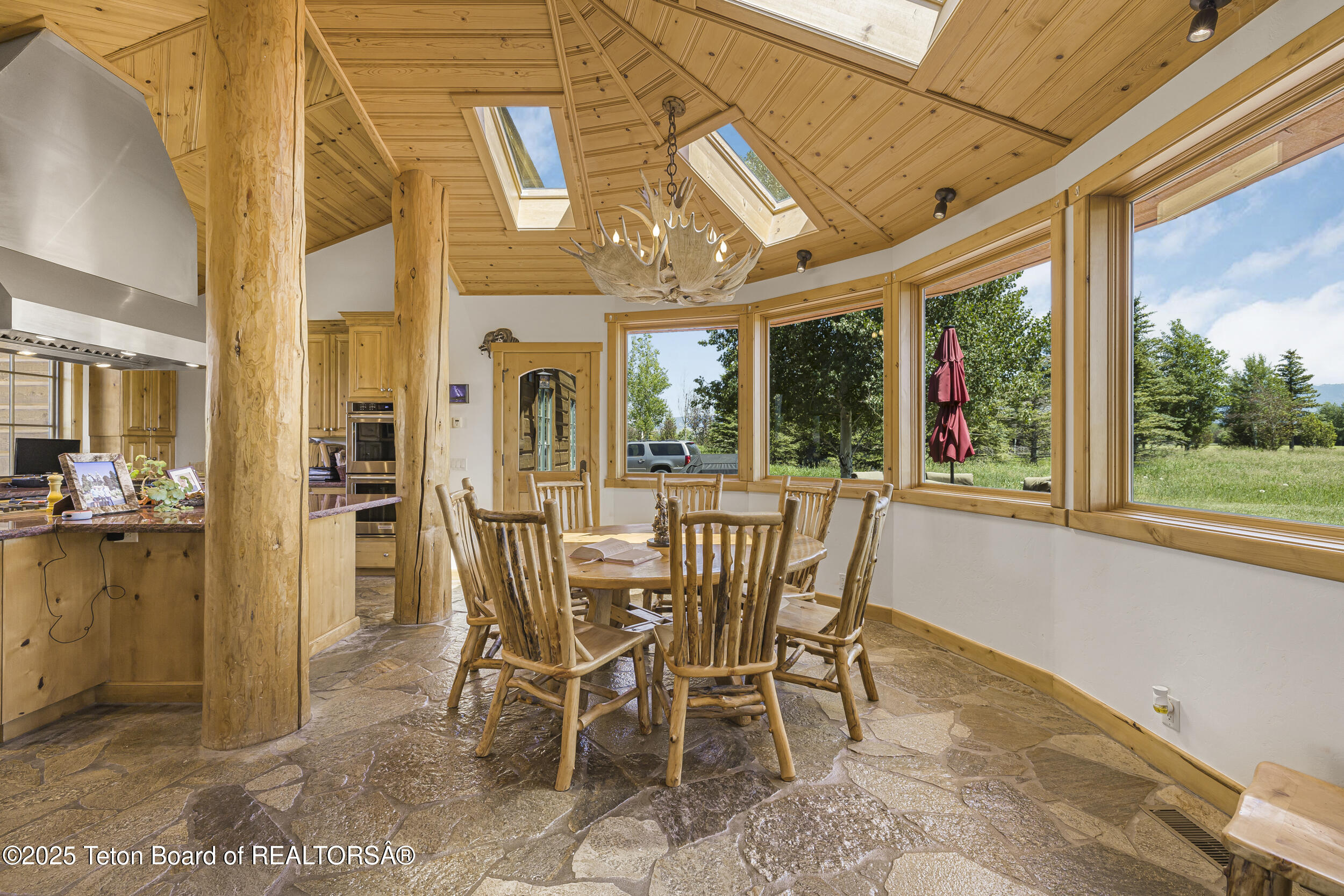450 East Oatgrass Road Jackson, WY 83001 - Photo 15 of 52 Kitchen