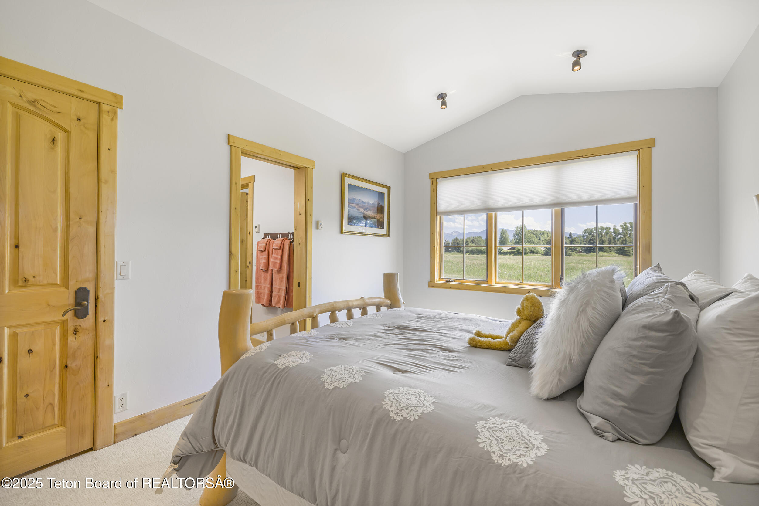 450 East Oatgrass Road Jackson, WY 83001 - Photo 29 of 52 Guest Bedroom #2